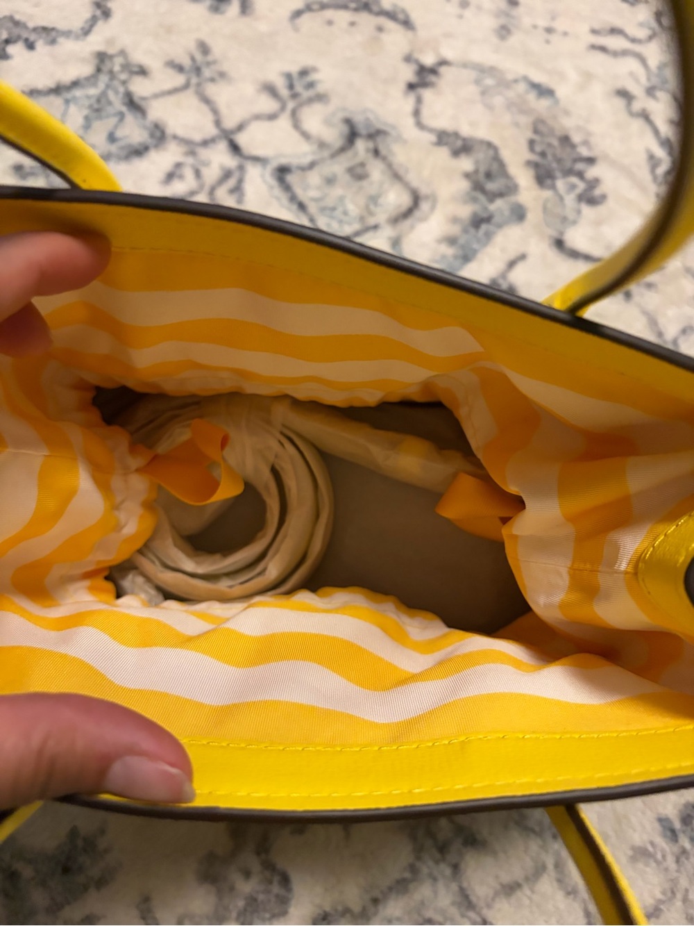 Kate Spade - Picture 3 of 6